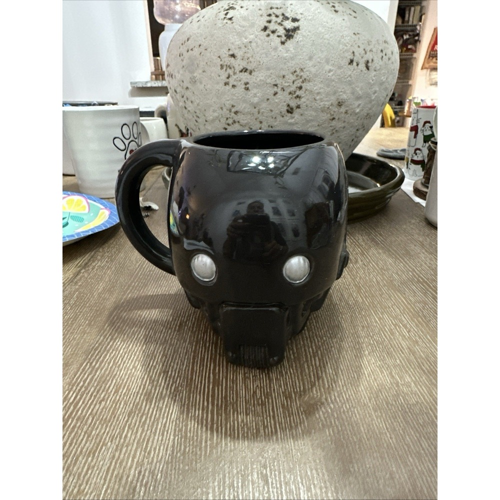DARK VADOR COFFEE MUG. EMBOSSED STAR‎ WARS MUG.  Art Deco 3D Mug. B219